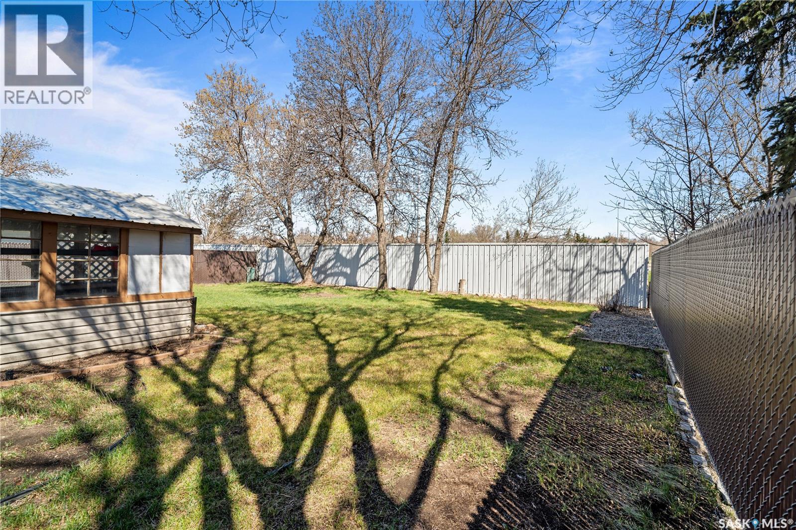 46 Hammond Road, Regina, Saskatchewan  S4R 3C6 - Photo 36 - SK035163