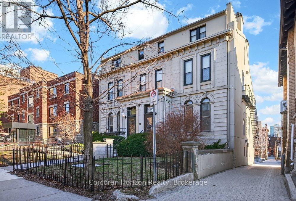 14 DUKE STREET, Hamilton, Ontario