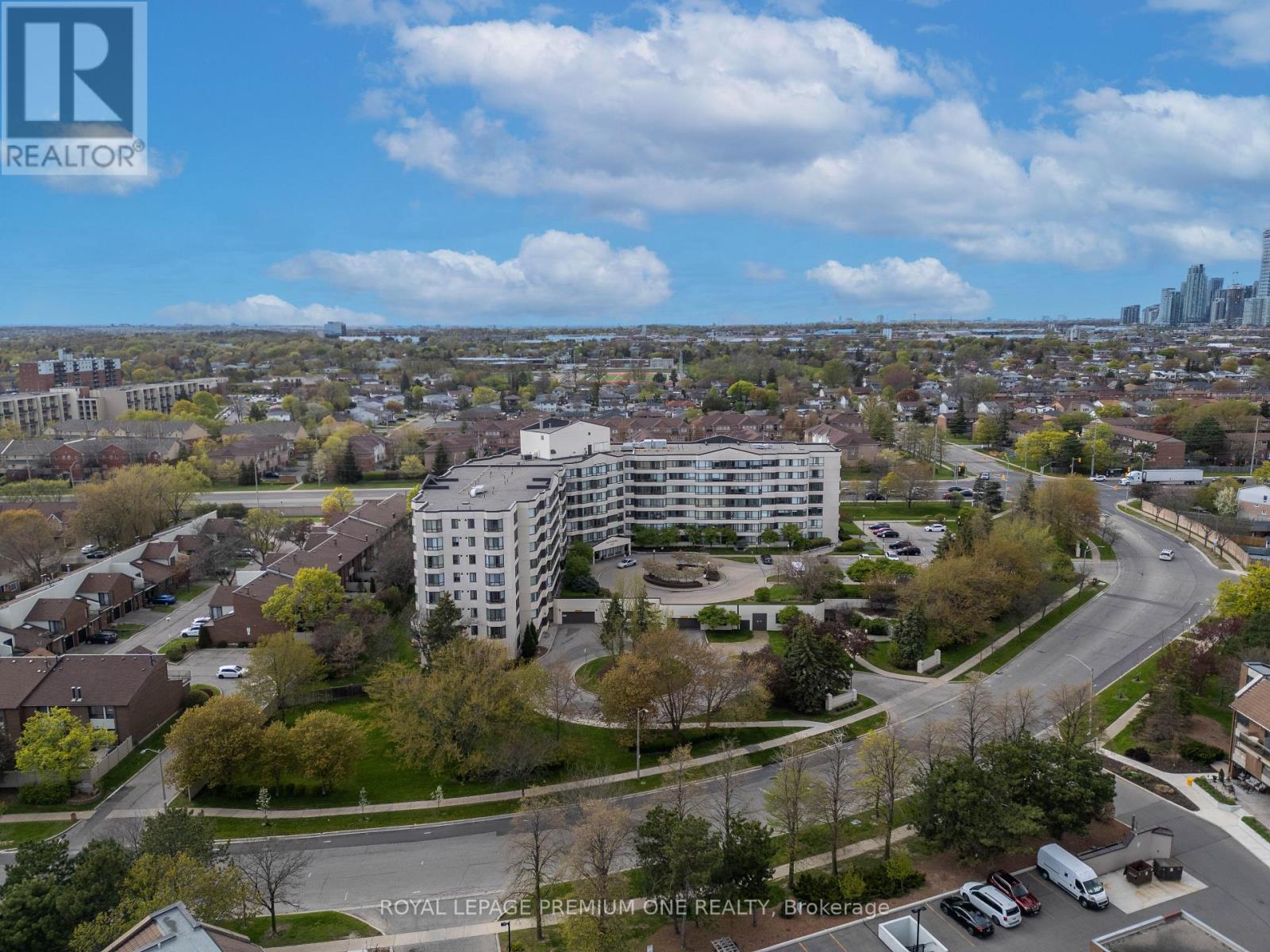 310 - 1001 Cedarglen Gate, Mississauga, Ontario  L5C 4R2 - Photo 19 - W13122192