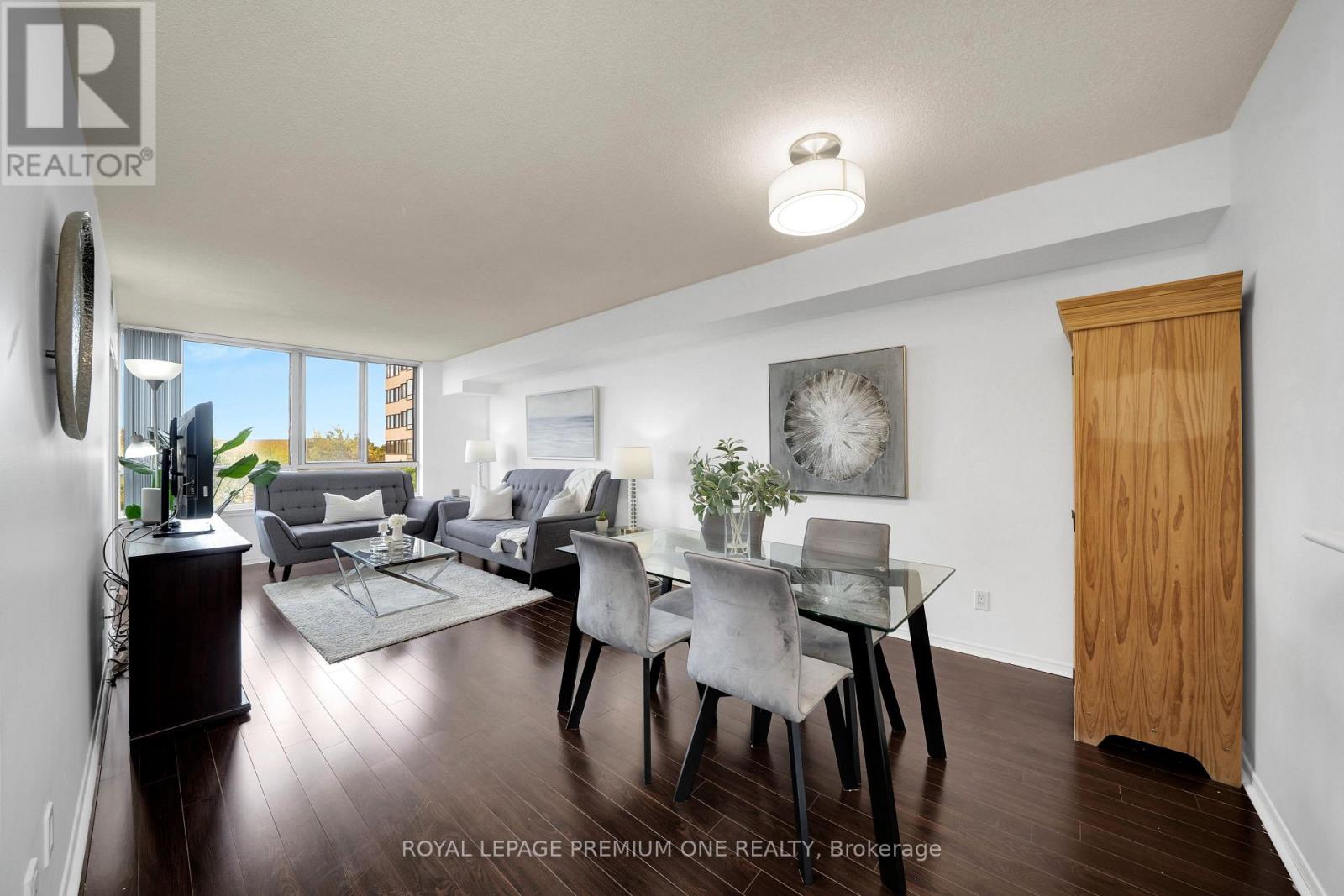 310 - 1001 Cedarglen Gate, Mississauga, Ontario  L5C 4R2 - Photo 6 - W13122192