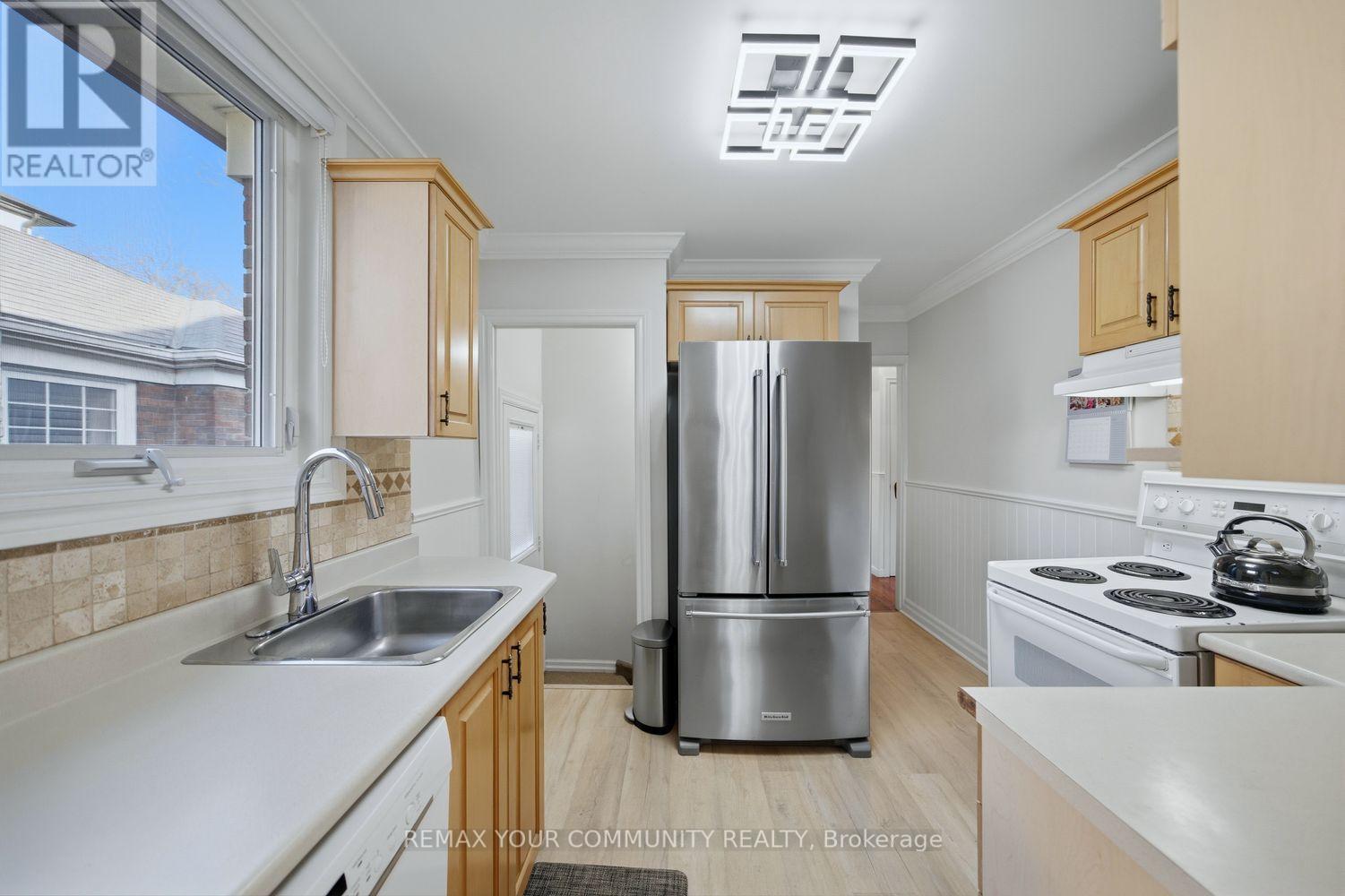 25 Murrie Street, Toronto, Ontario  M8V 1X6 - Photo 15 - W13122272