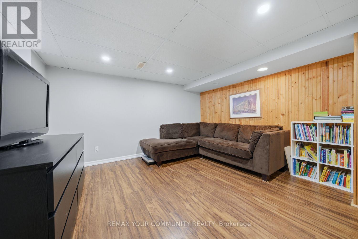 25 Murrie Street, Toronto, Ontario  M8V 1X6 - Photo 30 - W13122272