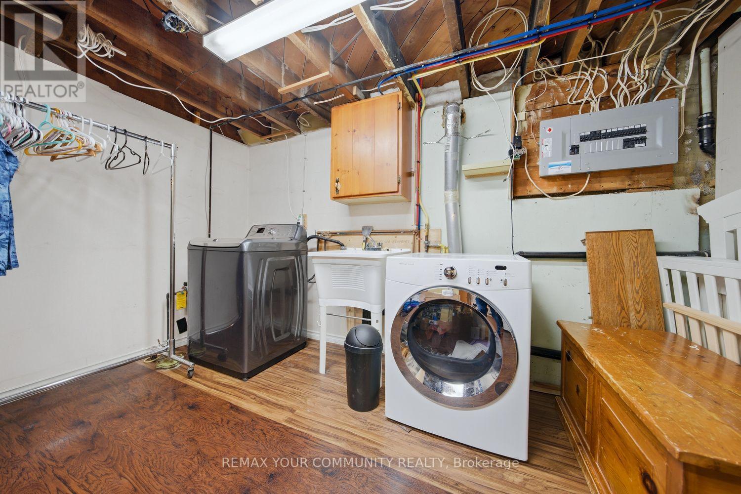 25 Murrie Street, Toronto, Ontario  M8V 1X6 - Photo 39 - W13122272