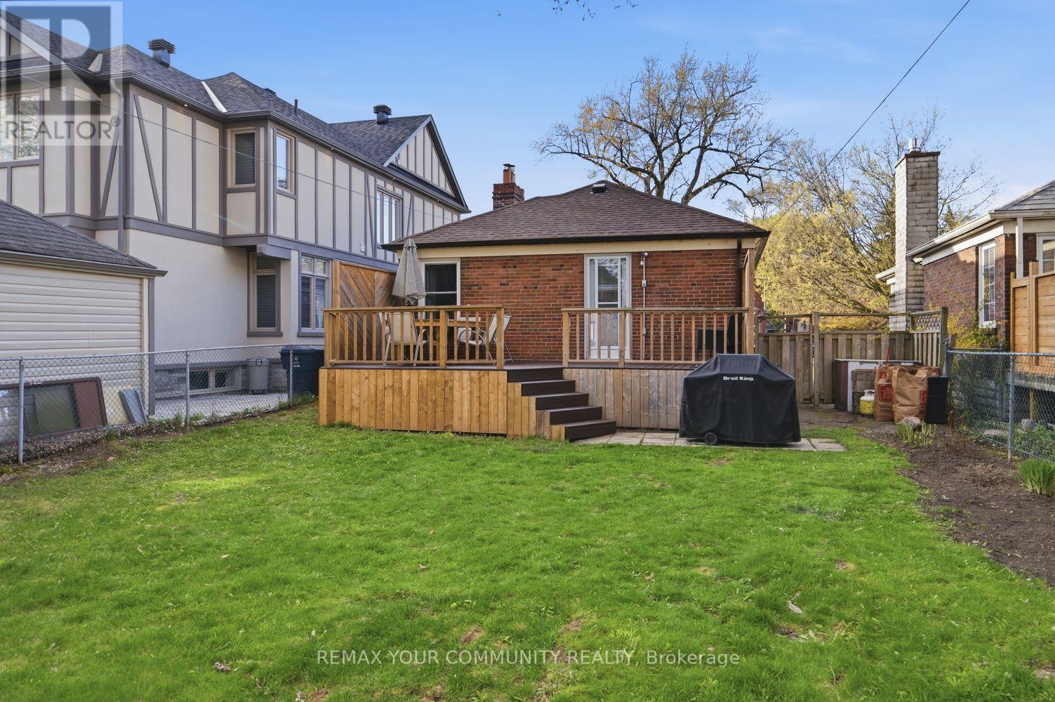 25 Murrie Street, Toronto, Ontario  M8V 1X6 - Photo 42 - W13122272