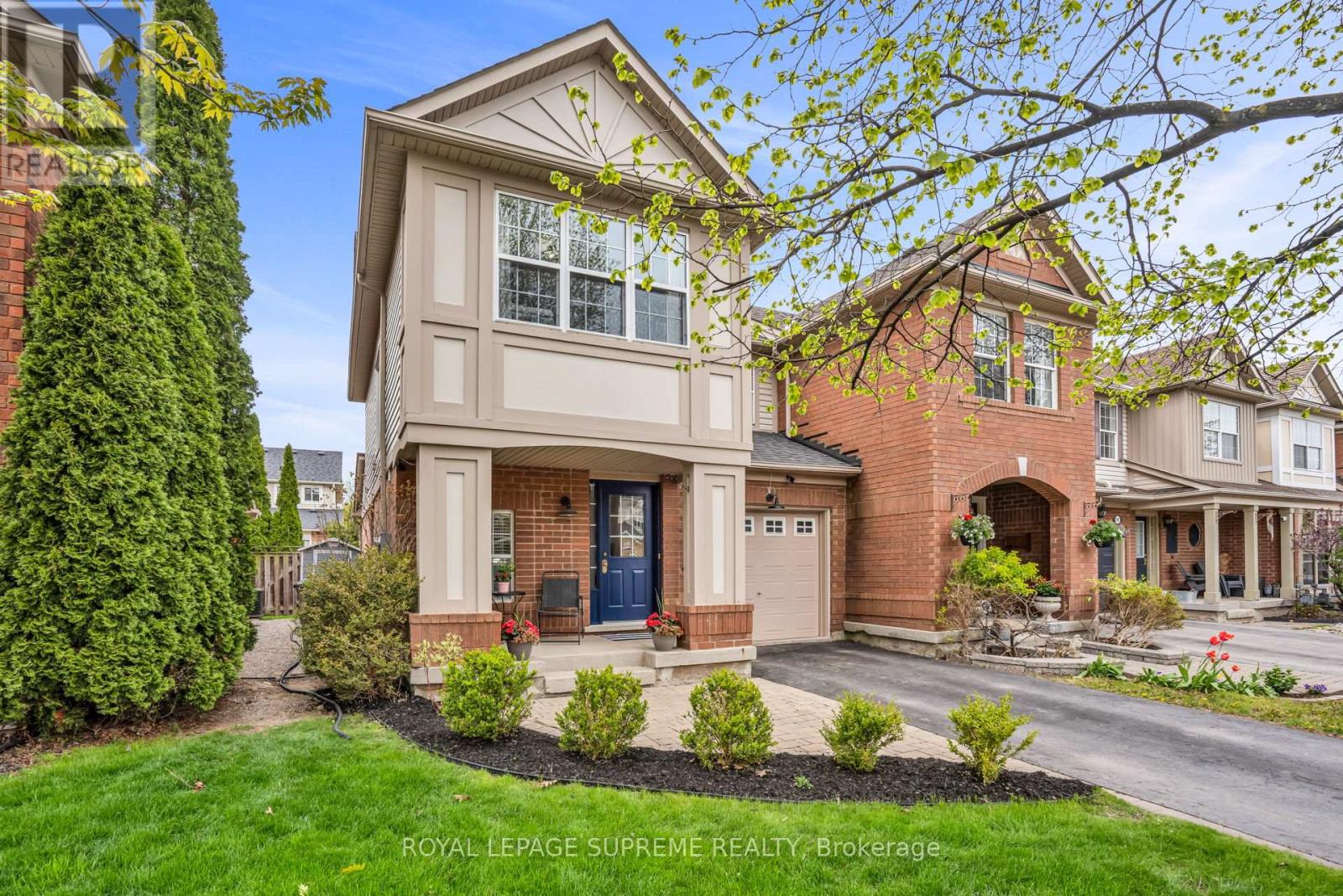 1063 Barclay Circle, Milton, Ontario  L9T 5W3 - Photo 2 - W13122286