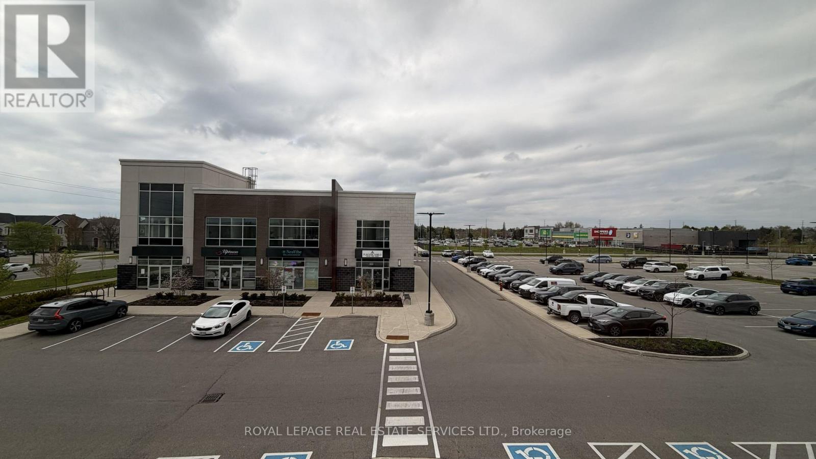 213 - 3465 Rebecca Street, Oakville, Ontario  L6L 0H3 - Photo 7 - W13122308