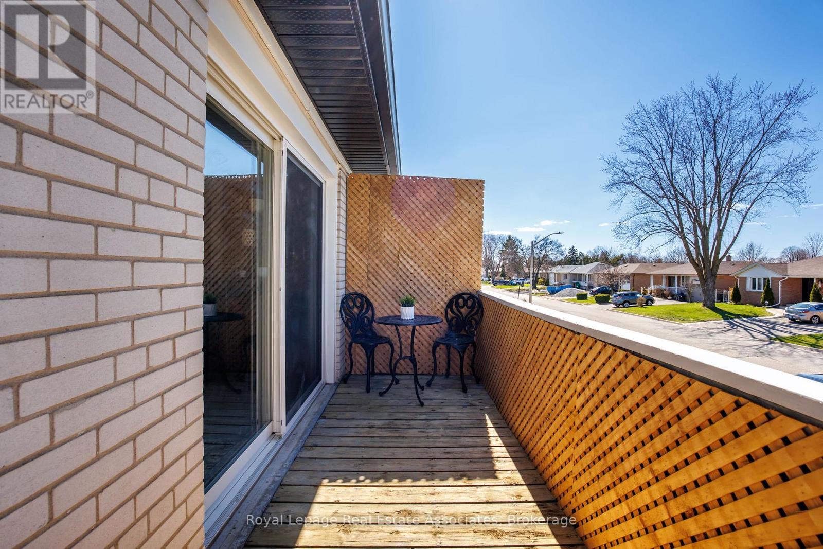 66 Kingsmere Crescent, Brampton, Ontario  L6X 1Z4 - Photo 8 - W13122334