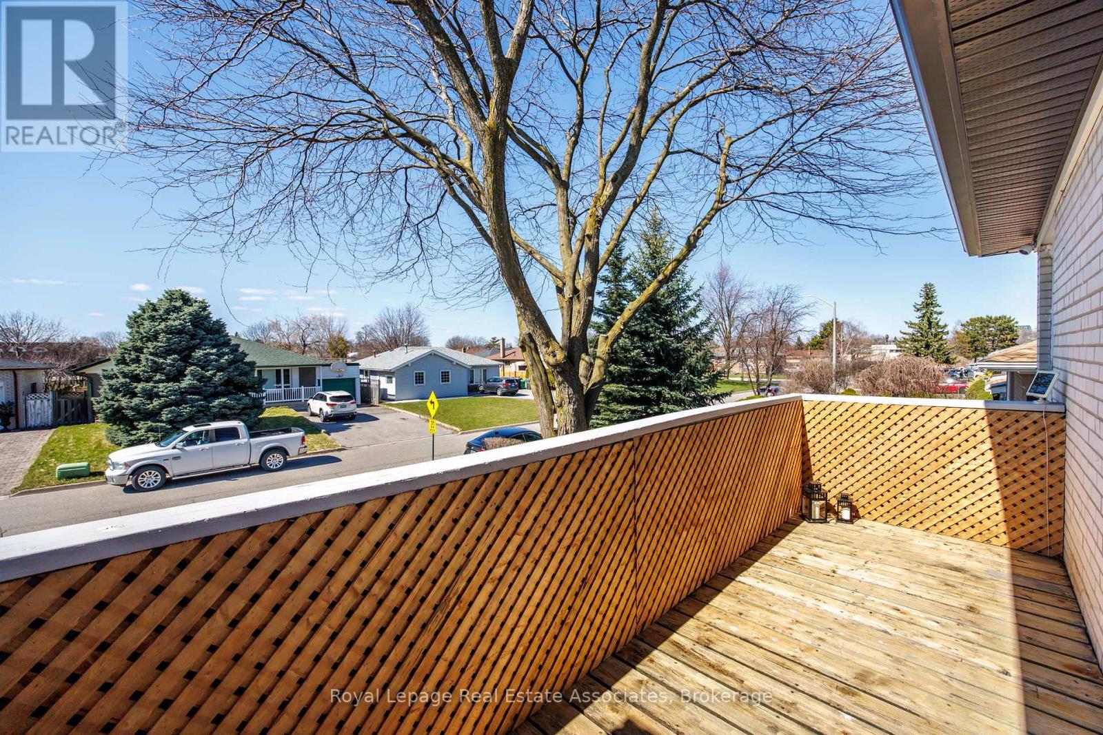 66 Kingsmere Crescent, Brampton, Ontario  L6X 1Z4 - Photo 9 - W13122334