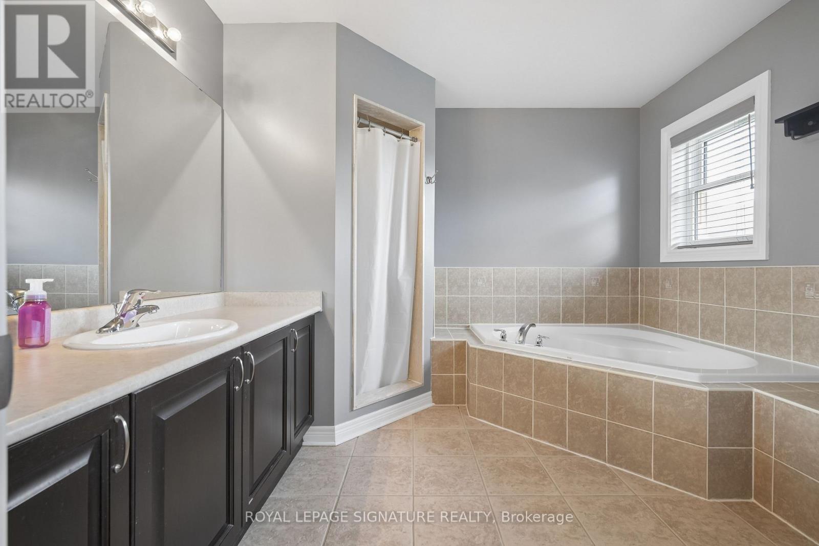 18 Senwood Street, Brampton, Ontario  L7A 3S5 - Photo 25 - W13122340
