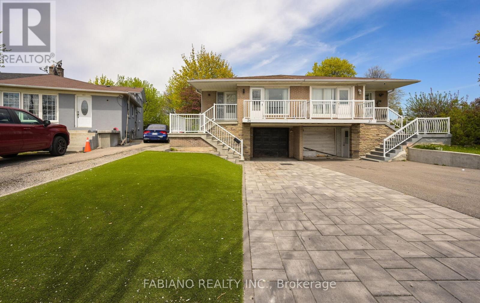 35 Murchison Crescent, Toronto, Ontario  M9V 3P5 - Photo 1 - W13122554