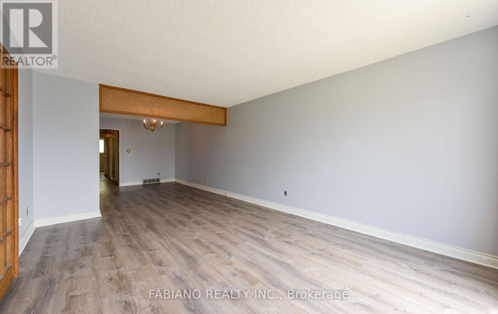 35 Murchison Crescent, Toronto, Ontario  M9V 3P5 - Photo 13 - W13122554