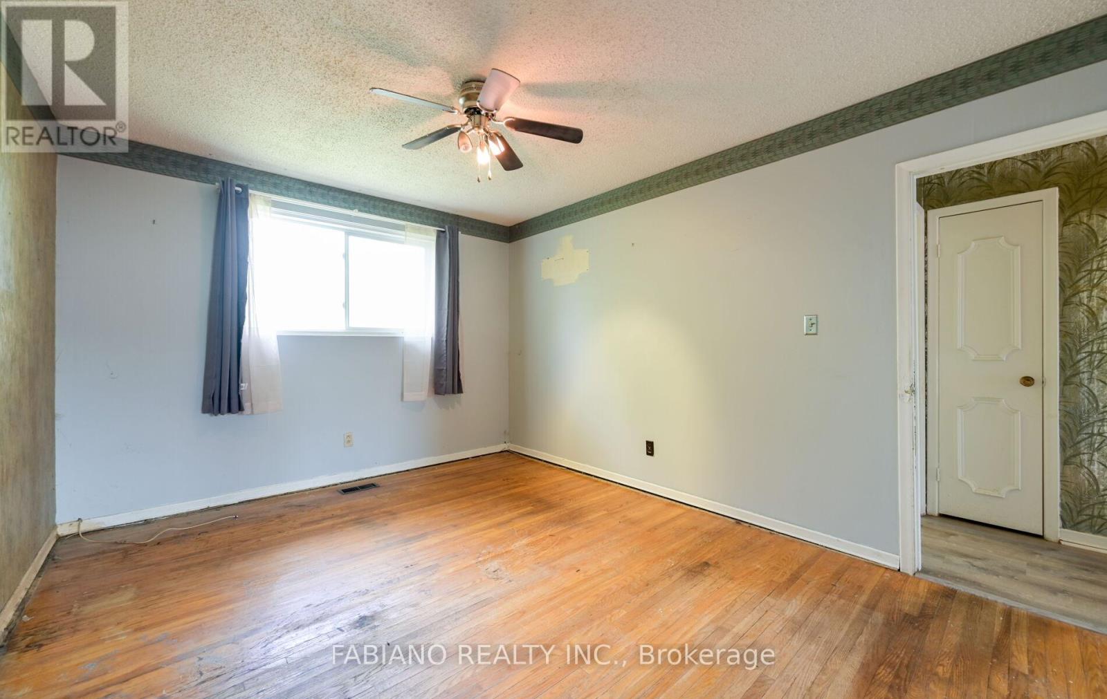 35 Murchison Crescent, Toronto, Ontario  M9V 3P5 - Photo 25 - W13122554