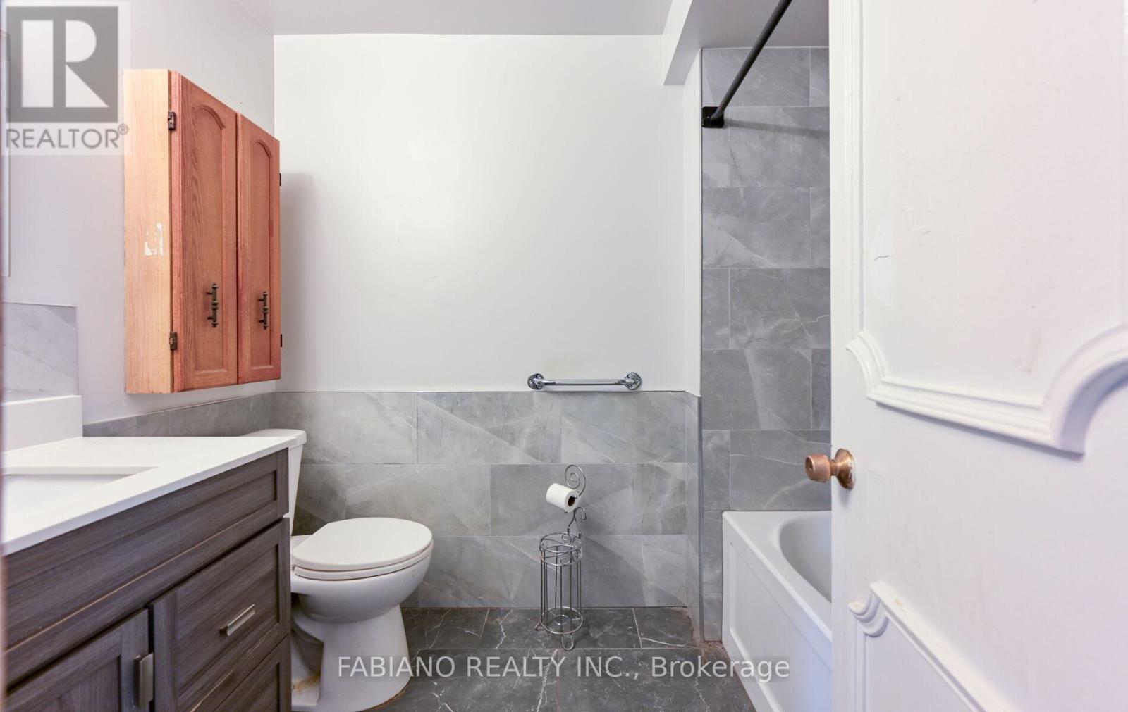 35 Murchison Crescent, Toronto, Ontario  M9V 3P5 - Photo 31 - W13122554