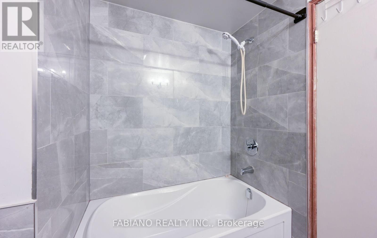 35 Murchison Crescent, Toronto, Ontario  M9V 3P5 - Photo 33 - W13122554