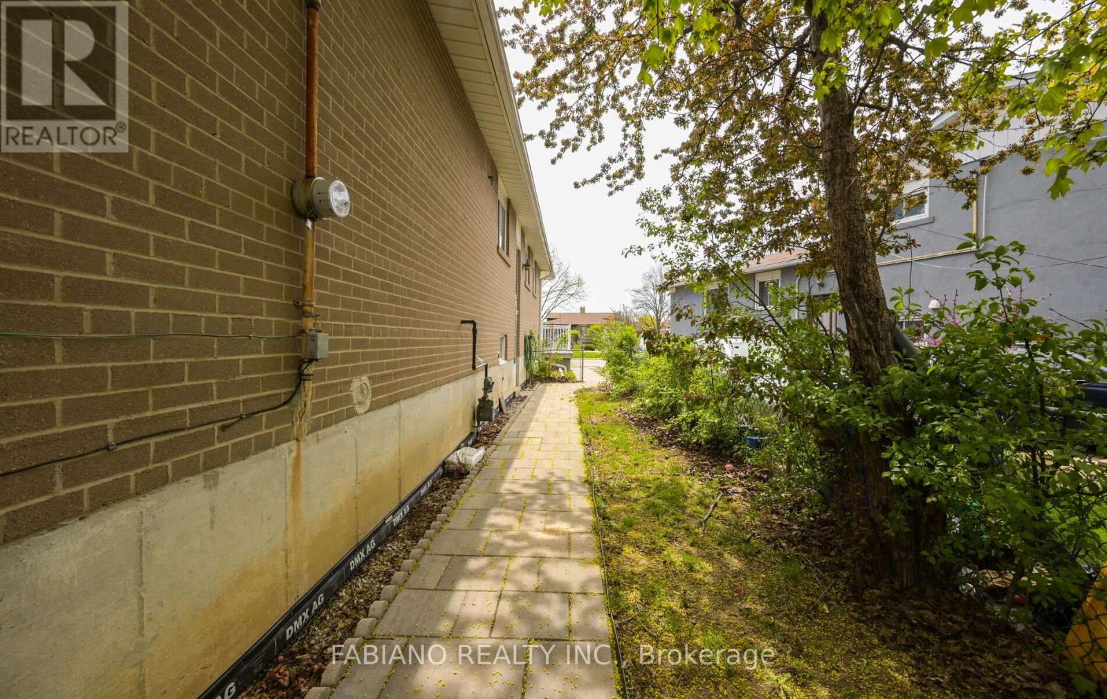 35 Murchison Crescent, Toronto, Ontario  M9V 3P5 - Photo 45 - W13122554