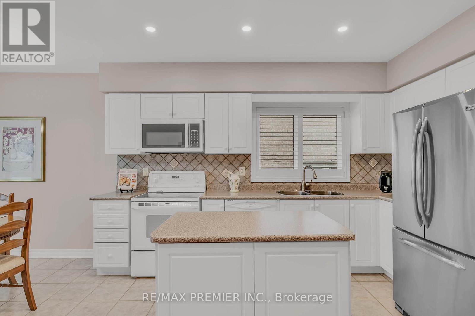 20 Drummond Drive, Vaughan, Ontario  L6A 2M5 - Photo 14 - N13122322