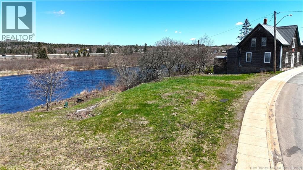 165 Brunswick Street, St George, New Brunswick  E5C 3S7 - Photo 2 - NB139238
