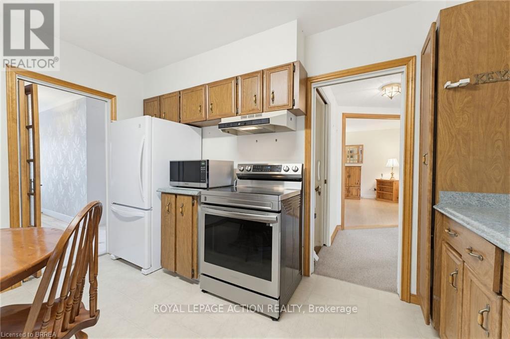 90 Henderson Avenue, Brantford, Ontario  N3R 4V9 - Photo 15 - X13122422