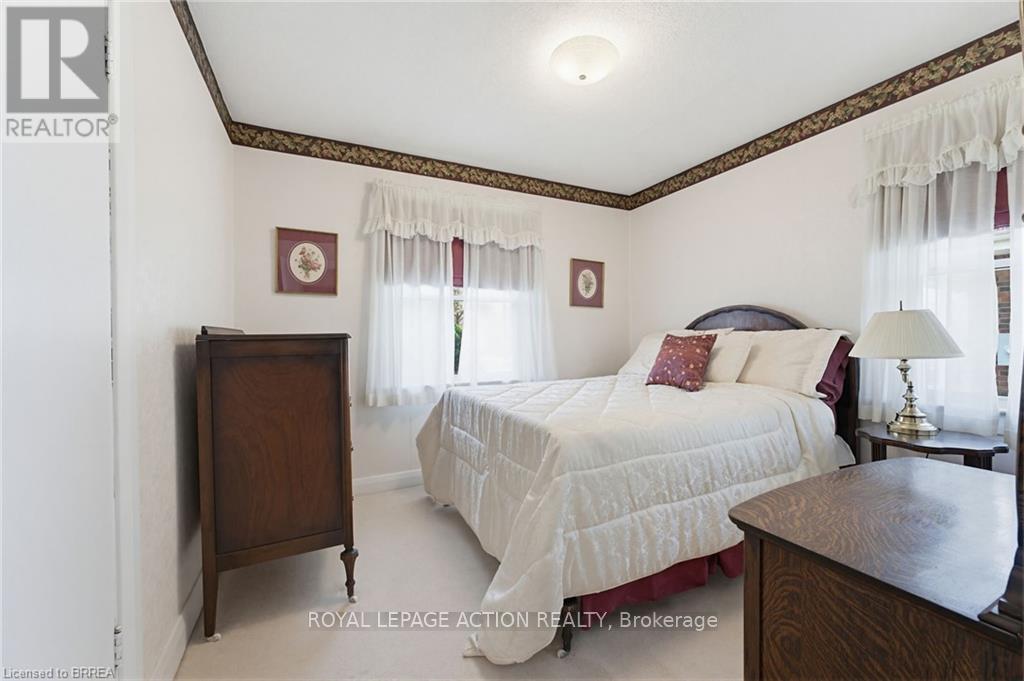90 Henderson Avenue, Brantford, Ontario  N3R 4V9 - Photo 19 - X13122422