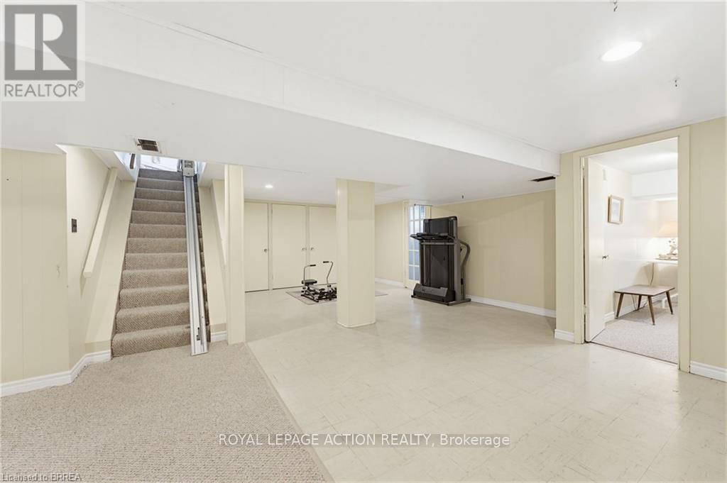 90 Henderson Avenue, Brantford, Ontario  N3R 4V9 - Photo 30 - X13122422