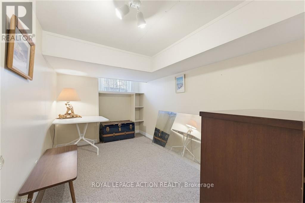 90 Henderson Avenue, Brantford, Ontario  N3R 4V9 - Photo 31 - X13122422