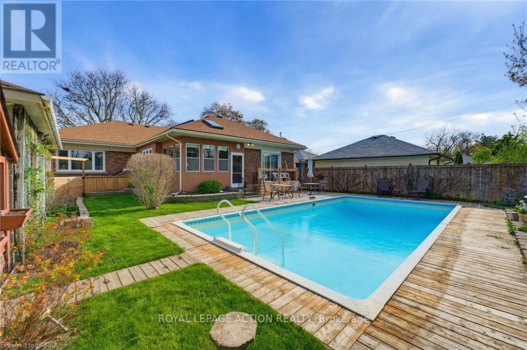 90 Henderson Avenue, Brantford, Ontario  N3R 4V9 - Photo 38 - X13122422