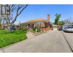 90 HENDERSON AVENUE, Brantford, Ontario