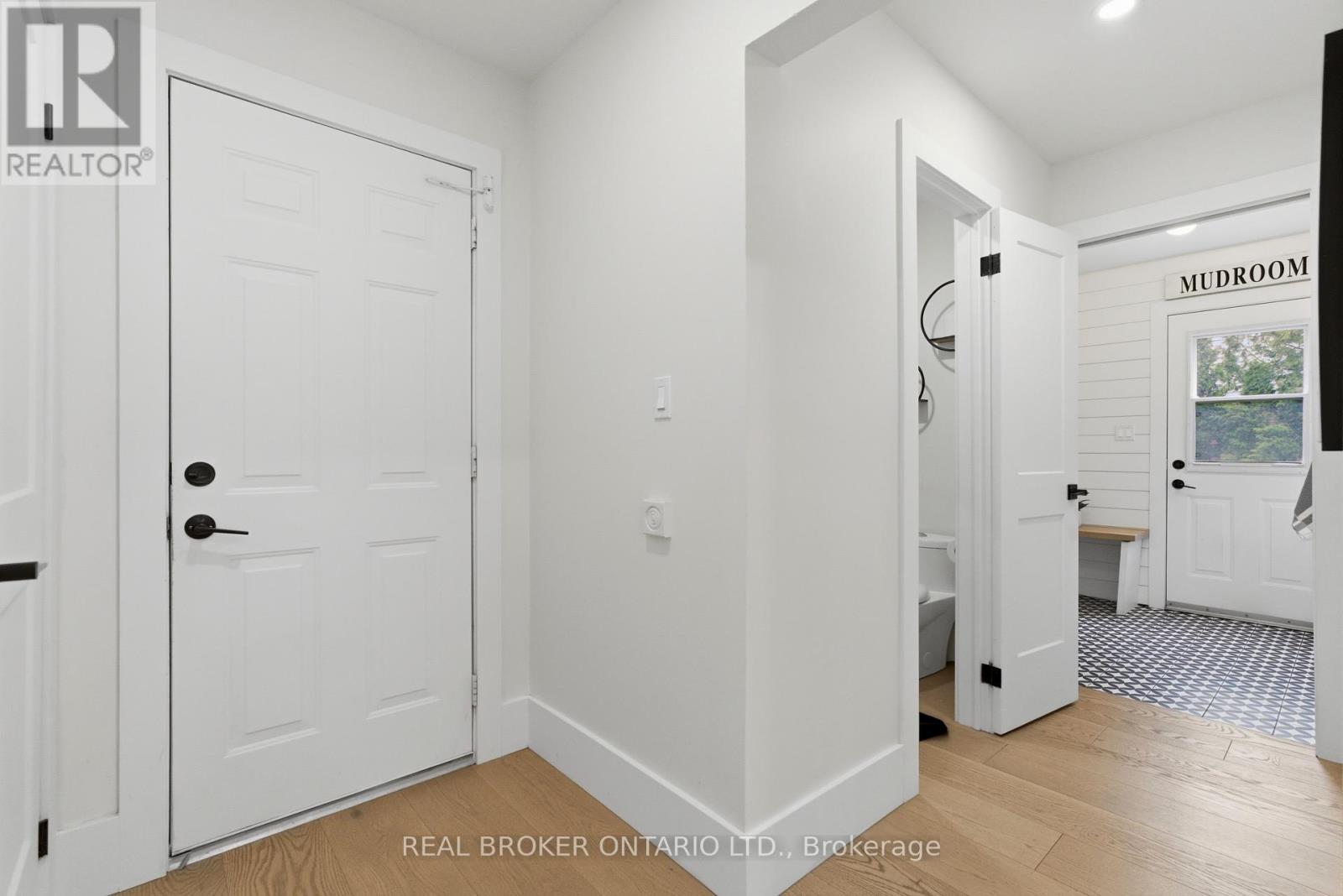 16 Bannisdale Way, Hamilton, Ontario  L0R 1H2 - Photo 25 - X13122476