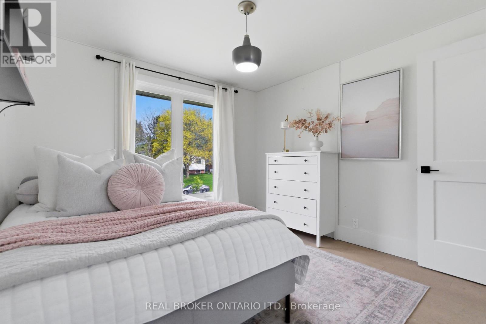 16 Bannisdale Way, Hamilton, Ontario  L0R 1H2 - Photo 39 - X13122476