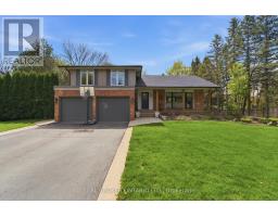 16 BANNISDALE WAY, Hamilton, Ontario