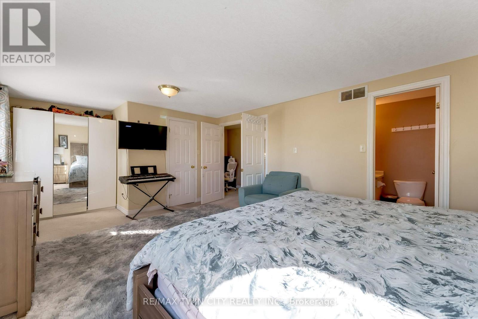 15 Copper Leaf Street, Kitchener, Ontario  N2E 3T3 - Photo 23 - X13122484