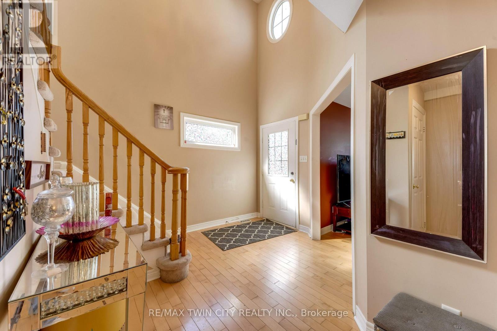 15 Copper Leaf Street, Kitchener, Ontario  N2E 3T3 - Photo 6 - X13122484