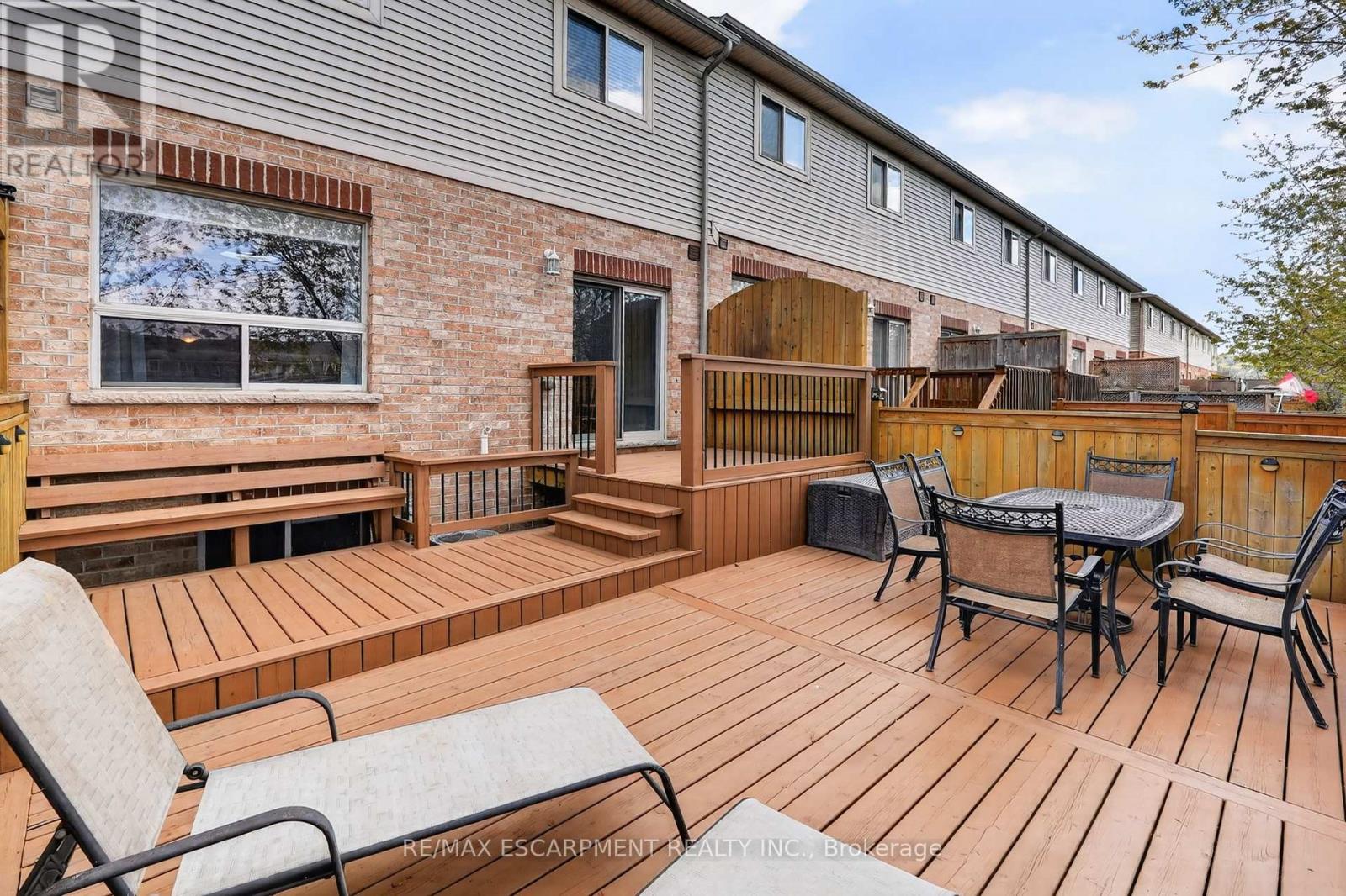 11 - 8 Lakelawn Road, Grimsby, Ontario  L3M 0G1 - Photo 22 - X13122542