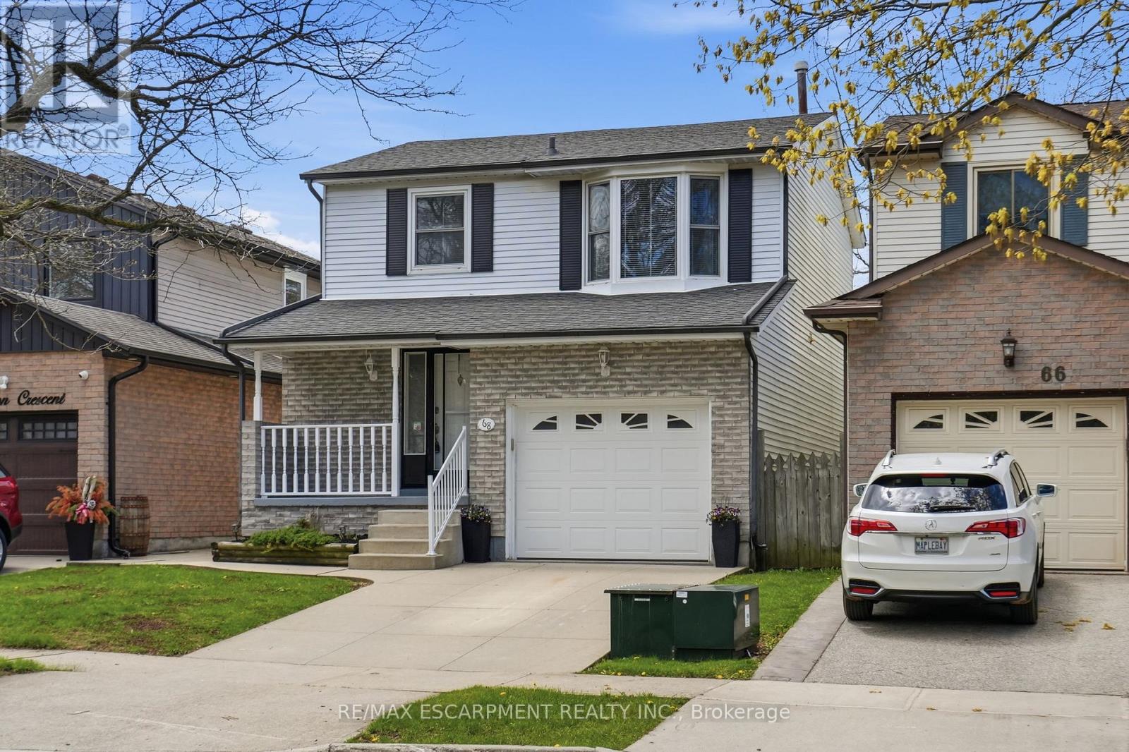 68 Dalton Crescent, Hamilton, Ontario  L8J 2A5 - Photo 3 - X13122582