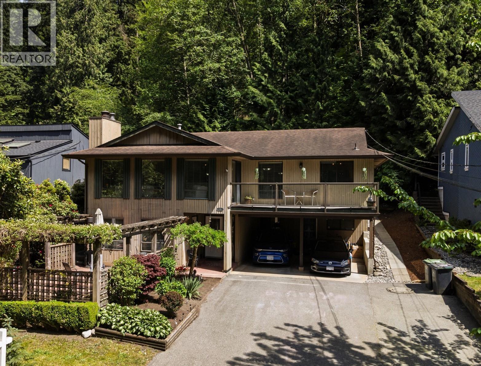 1184 RIVERSIDE DRIVE, North Vancouver, British Columbia