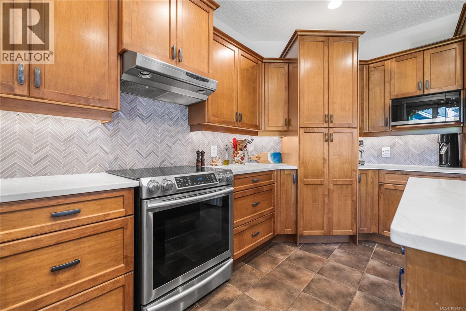 940 Heritage Meadow Dr, Campbell River, British Columbia  V9W 8H9 - Photo 13 - 1034347