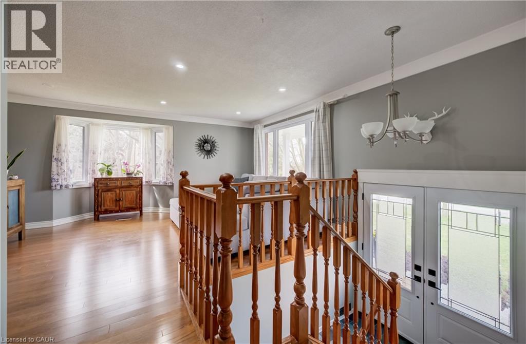 4 Ronald Road, Cambridge, Ontario  N1S 4N1 - Photo 4 - 40826104