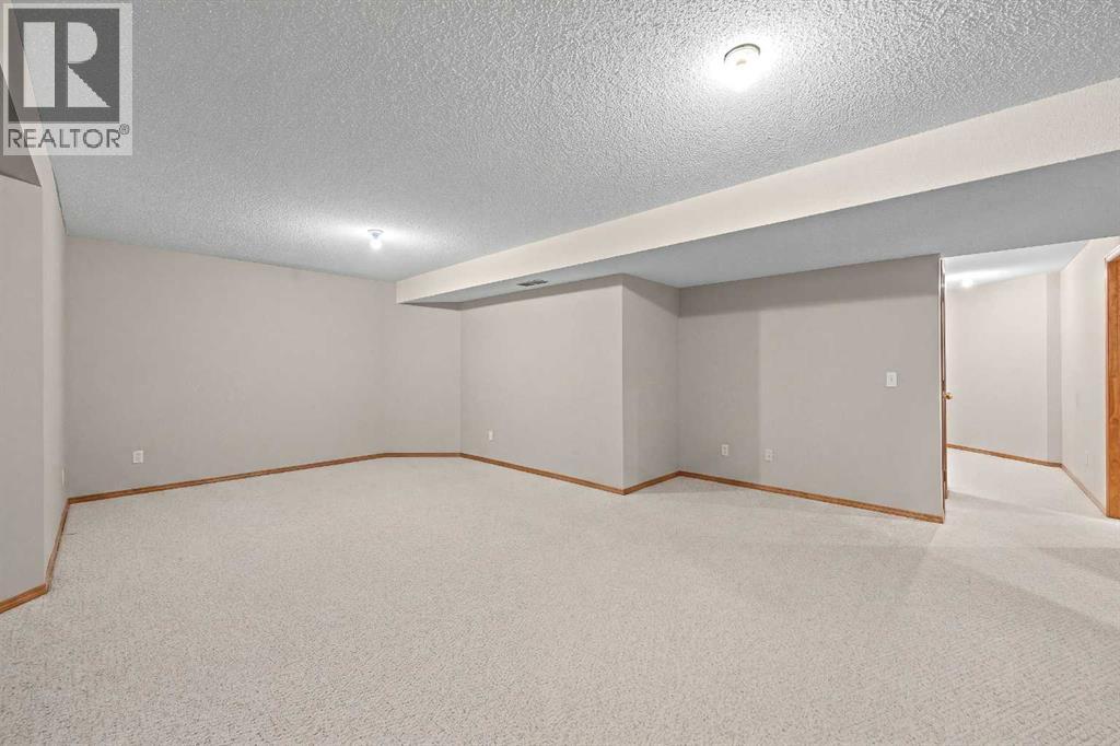 30 Gleneagles View, Cochrane, Alberta  T0L 0W2 - Photo 39 - A2308711