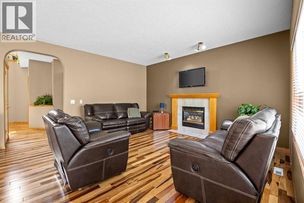 30 Gleneagles View, Cochrane, Alberta  T0L 0W2 - Photo 16 - A2308711