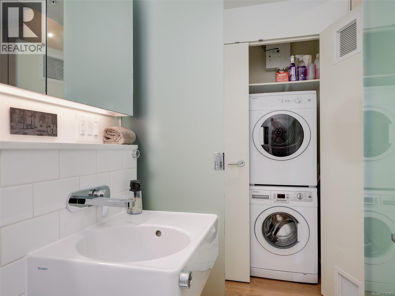 210 456 Pandora Ave, Victoria, British Columbia  V8W 0E3 - Photo 11 - 1036581