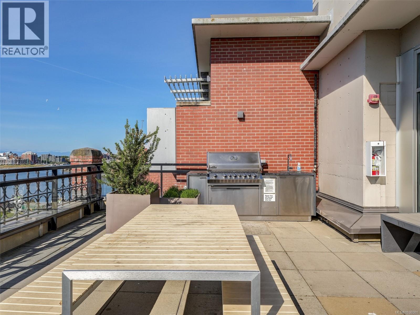 210 456 Pandora Ave, Victoria, British Columbia  V8W 0E3 - Photo 24 - 1036581