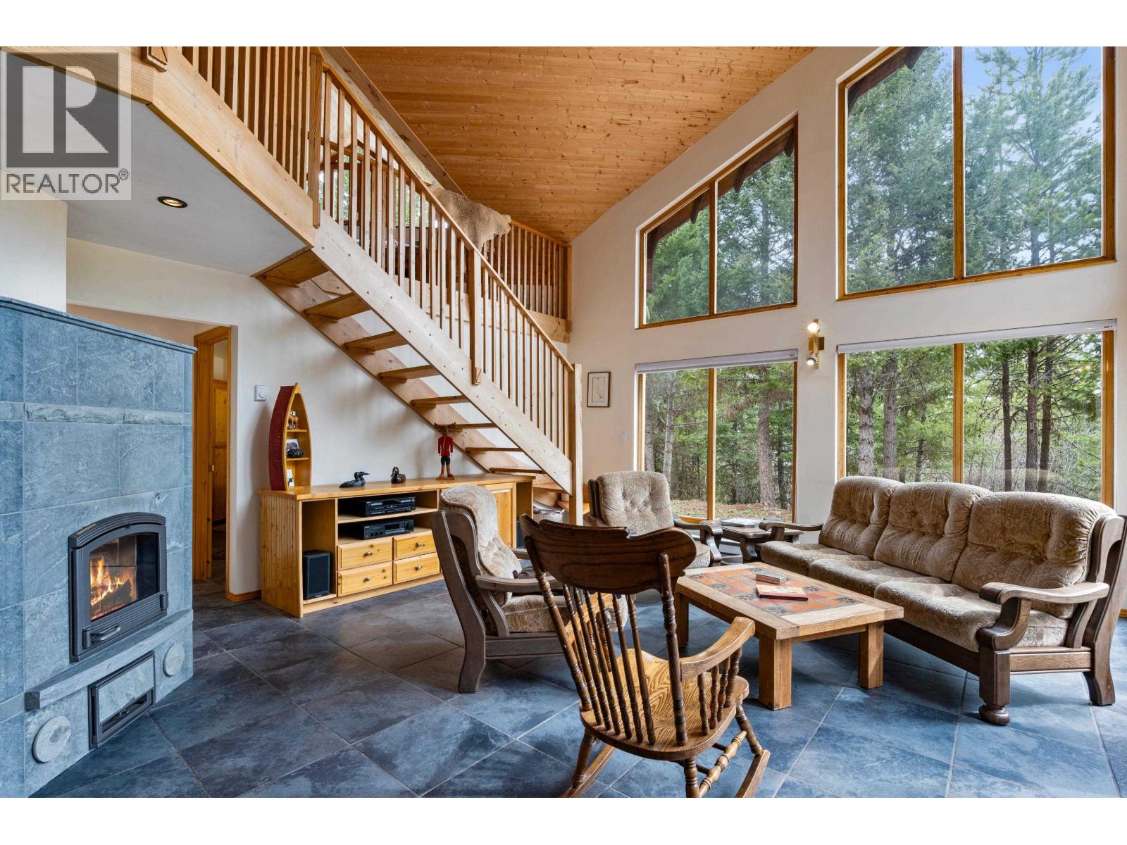 7815 Bell Road, Bridge Lake, British Columbia  V0K 1X2 - Photo 10 - R3123172