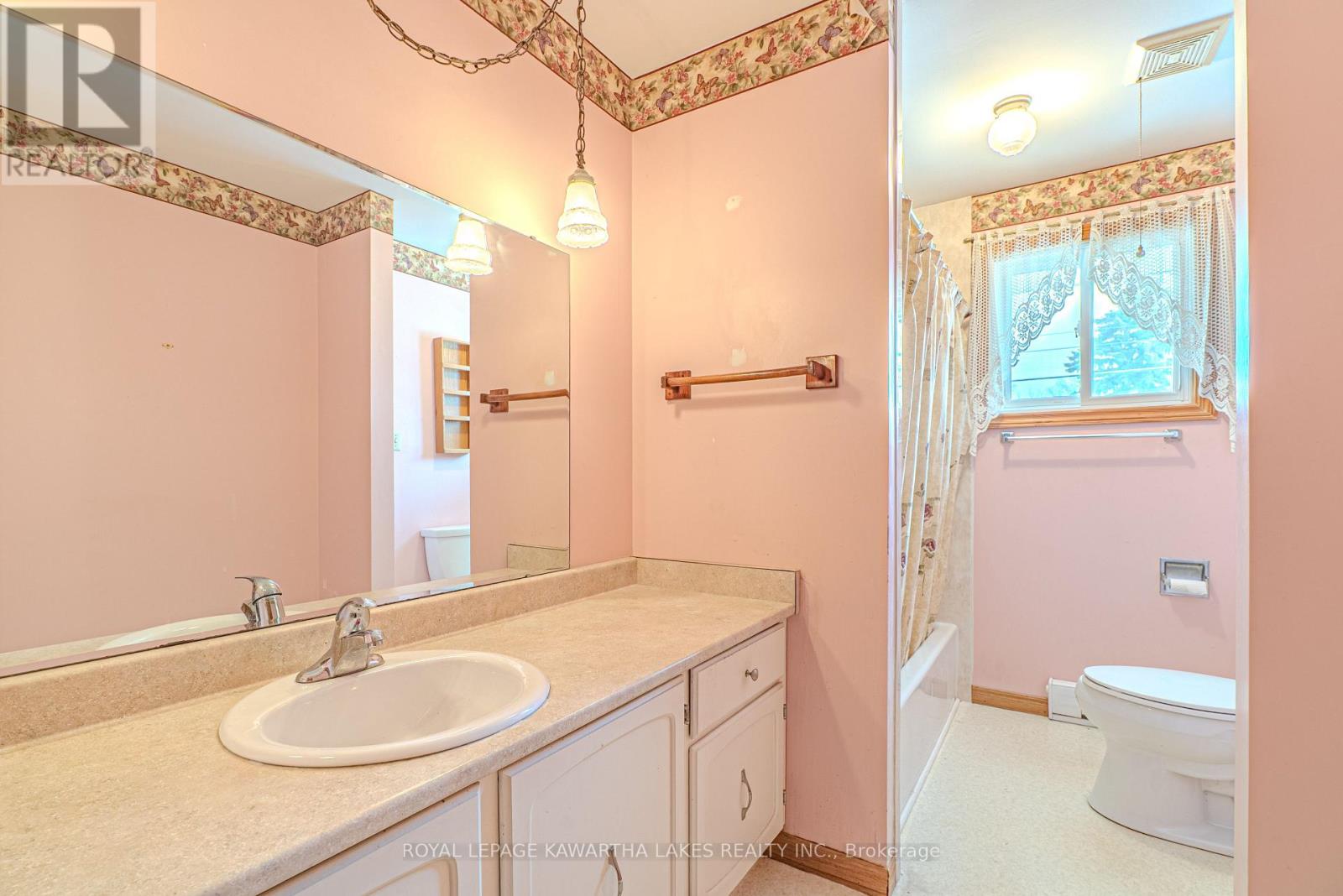 89 Angeline Street S, Kawartha Lakes, Ontario  K9V 3L4 - Photo 17 - X12615912