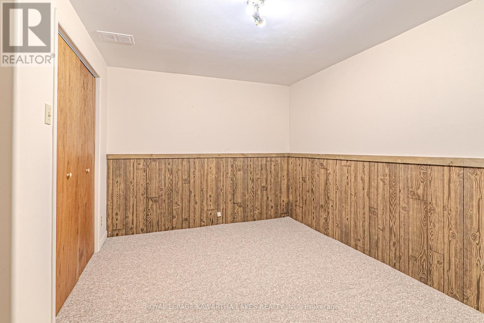 89 Angeline Street S, Kawartha Lakes, Ontario  K9V 3L4 - Photo 24 - X12615912