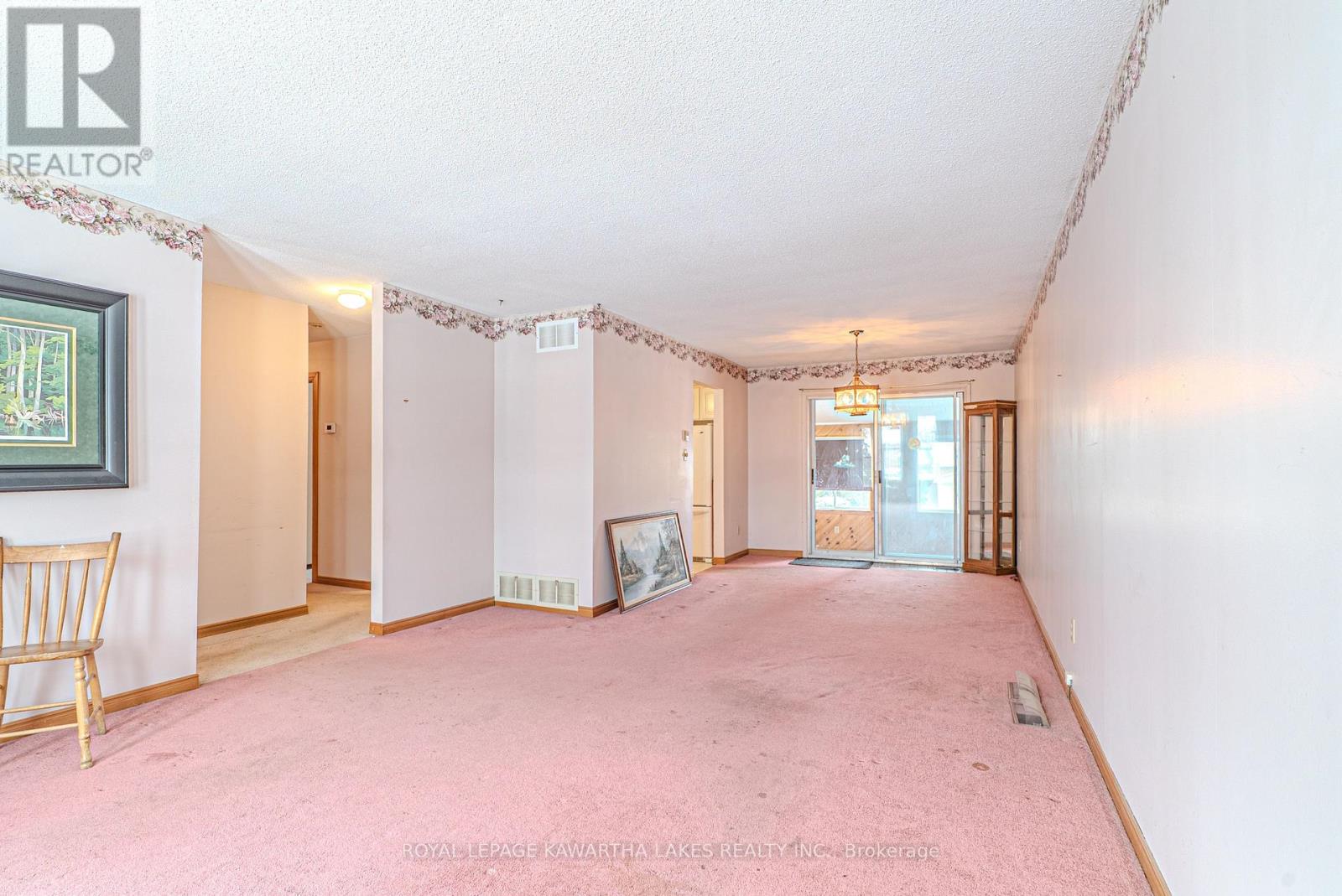 89 Angeline Street S, Kawartha Lakes, Ontario  K9V 3L4 - Photo 6 - X12615912