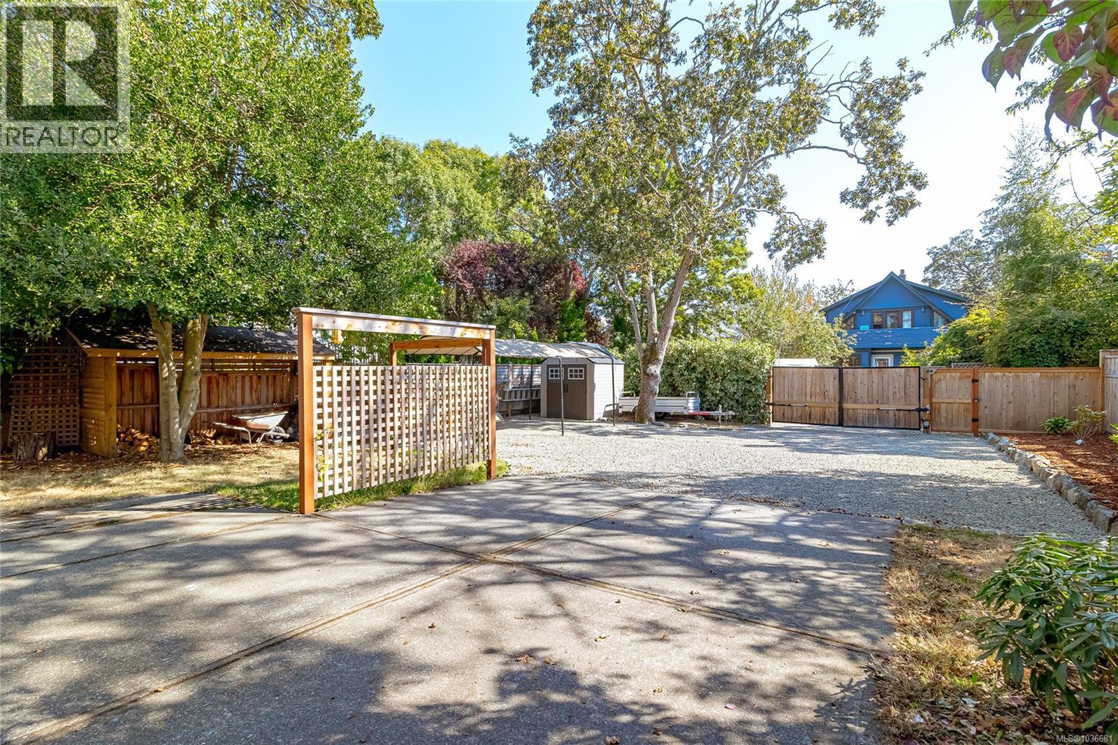 1959 Hampshire Rd, Oak Bay, British Columbia  V8R 5T9 - Photo 49 - 1036681