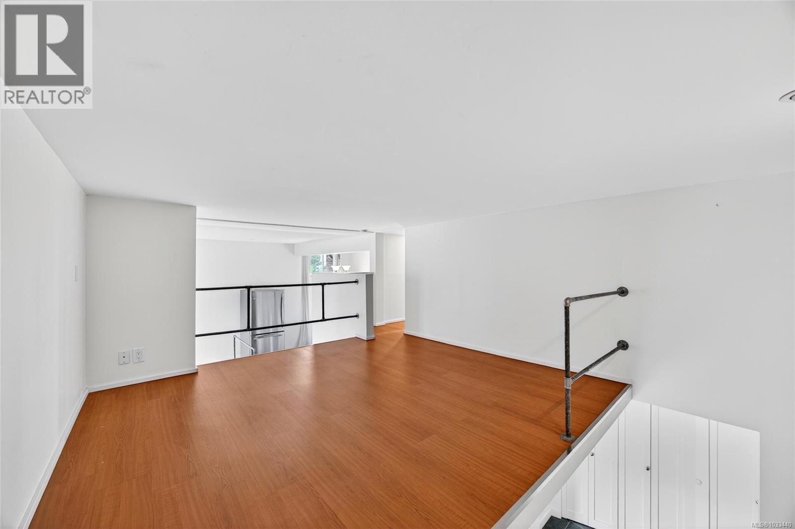 306 120 Douglas St, Victoria, British Columbia  V8V 2N9 - Photo 12 - 1033440