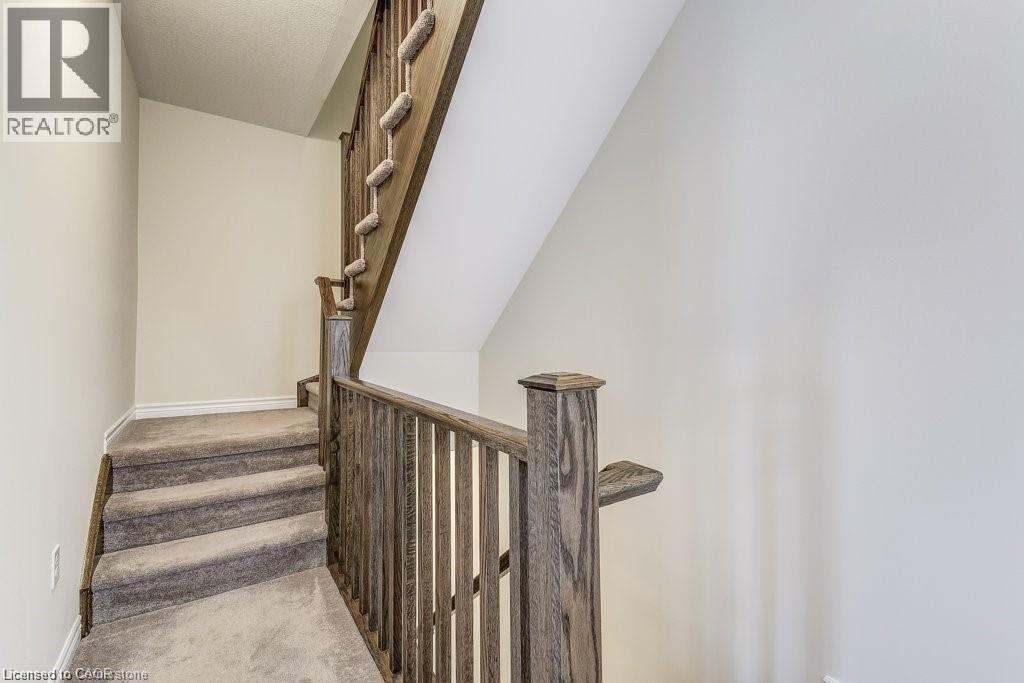 16 Hiscott Drive, Waterdown, Ontario  L8B 0A3 - Photo 8 - 40829957