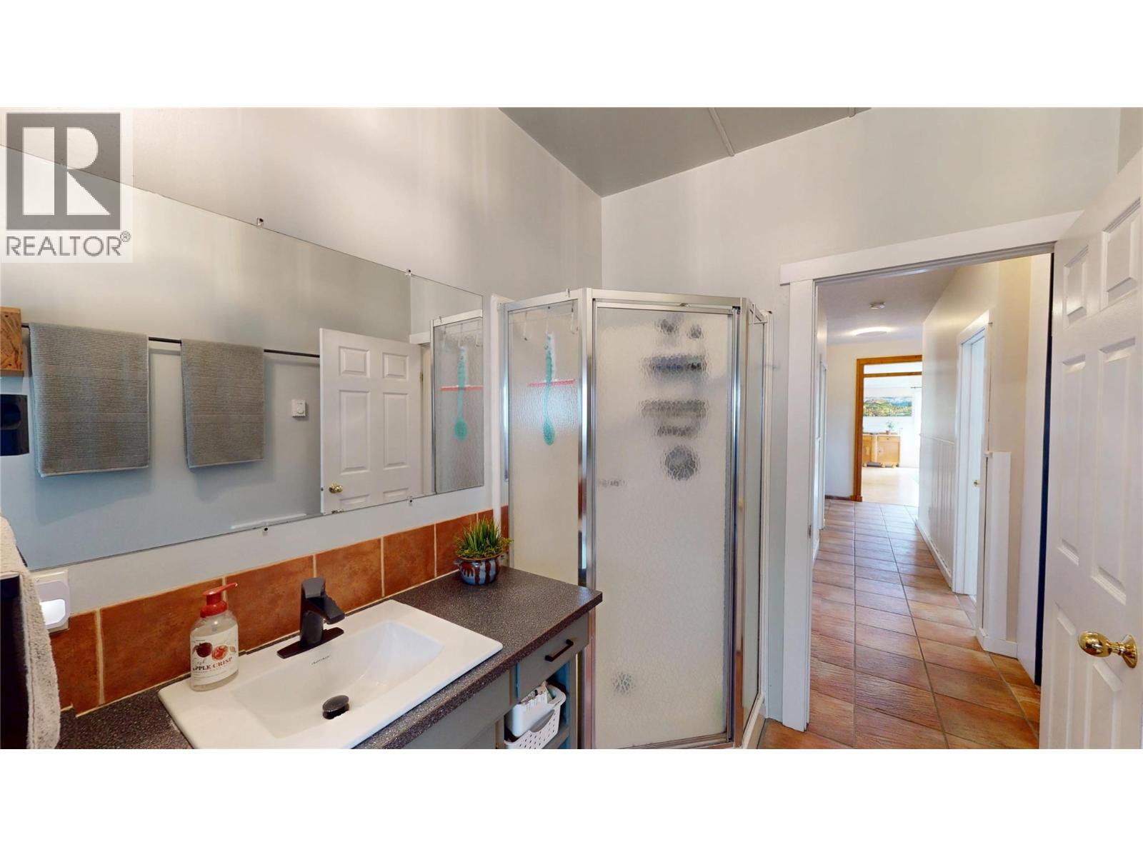 4039 Zapp Road, Canyon, British Columbia  V0B 1C1 - Photo 24 - 10384095