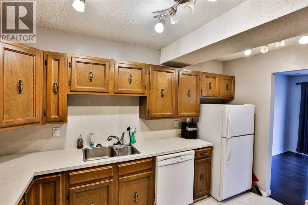 308, 2207 8 Avenue S, Lethbridge, Alberta  T1J 4G1 - Photo 10 - A2308157